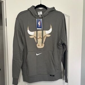 BRAND NEW Nike Gray Chicago Bulls NBA Hoodie